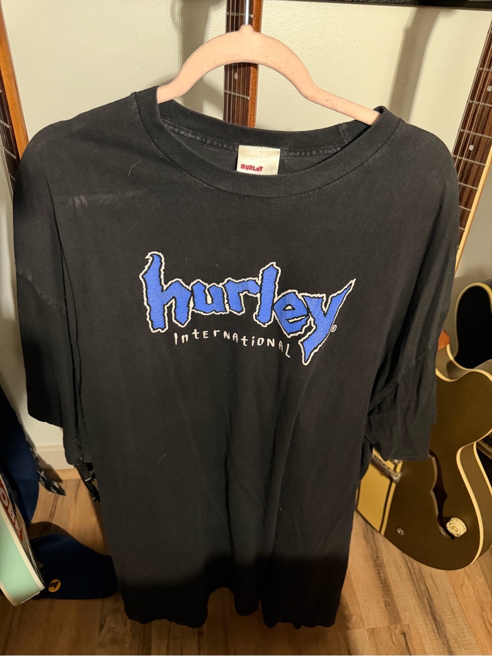 Hurley International Shirt Vintage